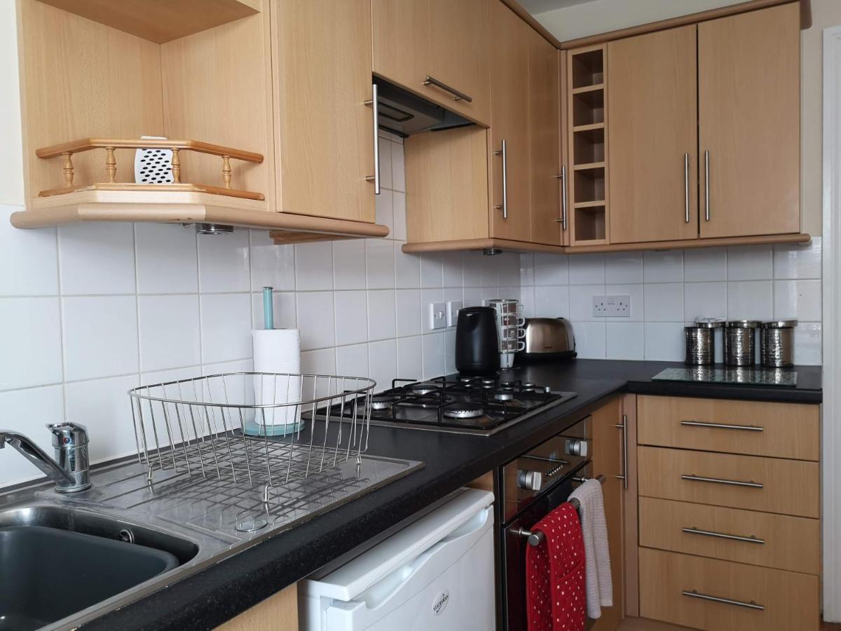 Coastal Escape Deal - 2 Bedroom House -Short Lets & Serviced Accommodation Buitenkant foto