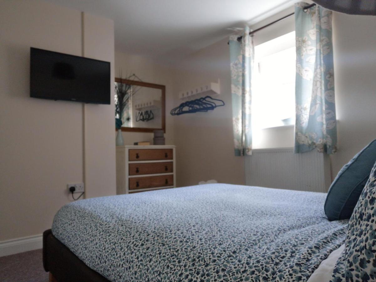 Coastal Escape Deal - 2 Bedroom House -Short Lets & Serviced Accommodation Buitenkant foto